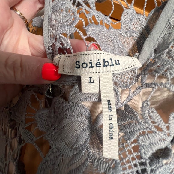 Size L women’s dress - Picture 4 of 4